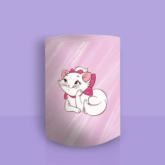 Cat Marie brilla
